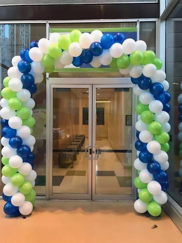 Blue and green entrance balloon arch Pune